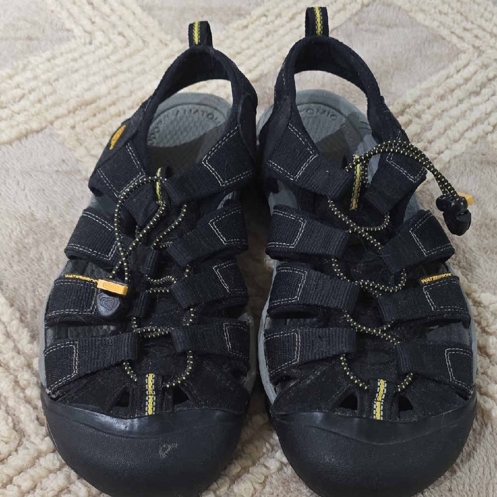 Keen Men's Black and Yellow Outdoor Sandals - Picture 2 of 5
